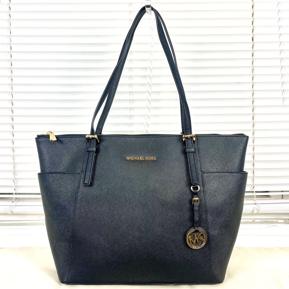 Michael Kors Jet Set East-West Tote Bag